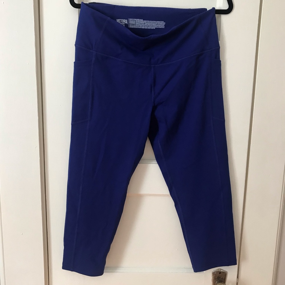Knockout by Victoria Sport Pocket Capri in Blue